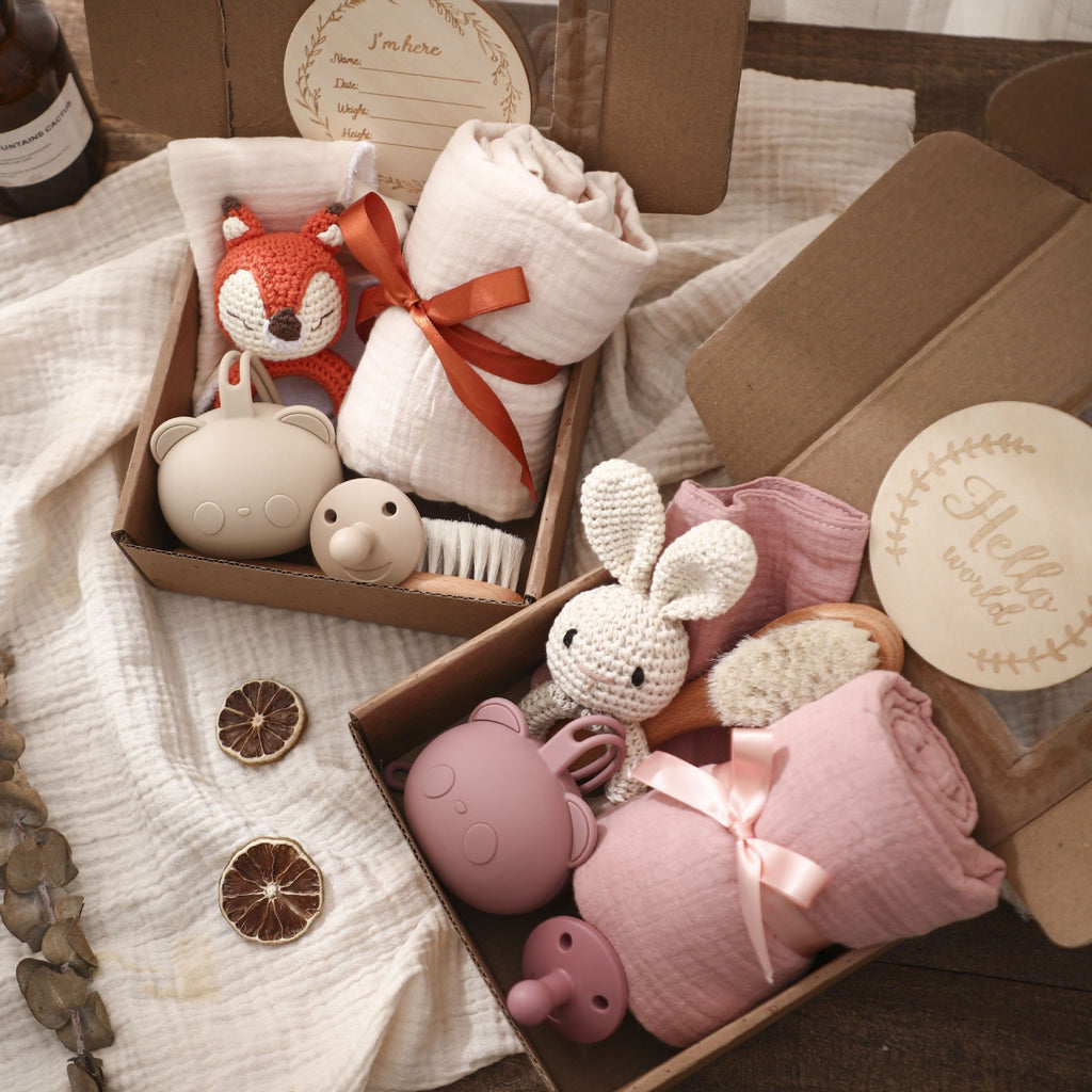 Full moon birth with hand gift, bath towel, wool brush, baby shower mouth, water towel, pacifier set - Grace & Grit Boutique