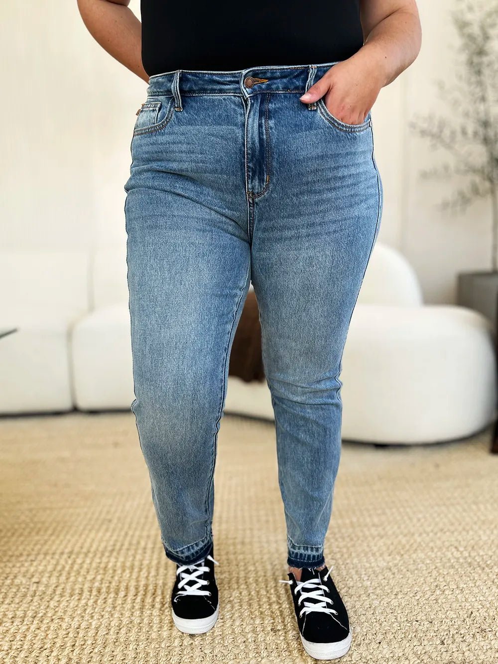 Judy Blue Full Size Mid Rise Rigid Magic Release Hem Jeans by Trendsi