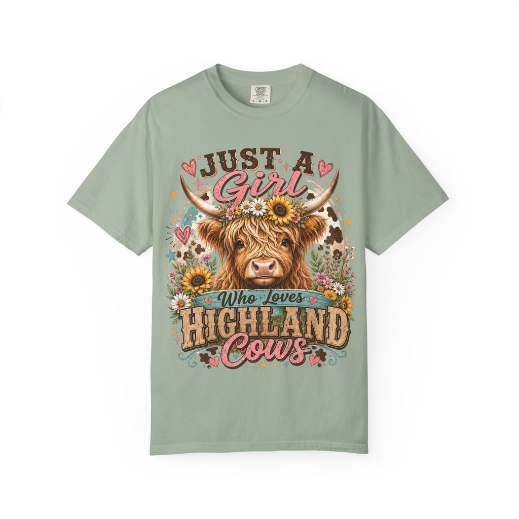 Just a Girl Who Loves Highland Cows T-Shirt - Grace & Grit Boutique