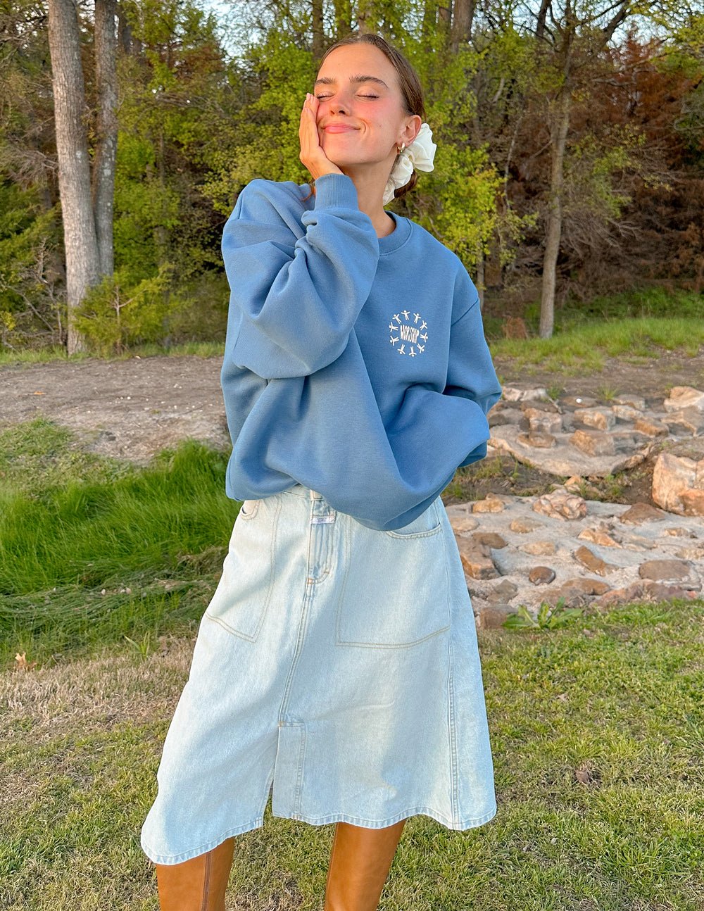 Made to Worship Unisex Crewneck - Grace & Grit Boutique