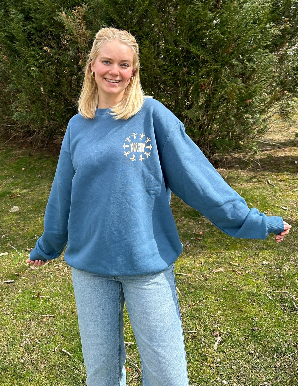 Made to Worship Unisex Crewneck - Grace & Grit Boutique